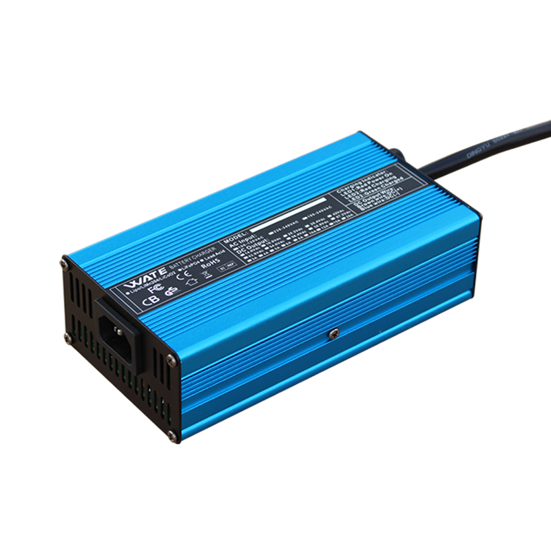 Caricabatterie 54,6 V 10 A Car - 84V 20A Smart Charger recensione e prezzo